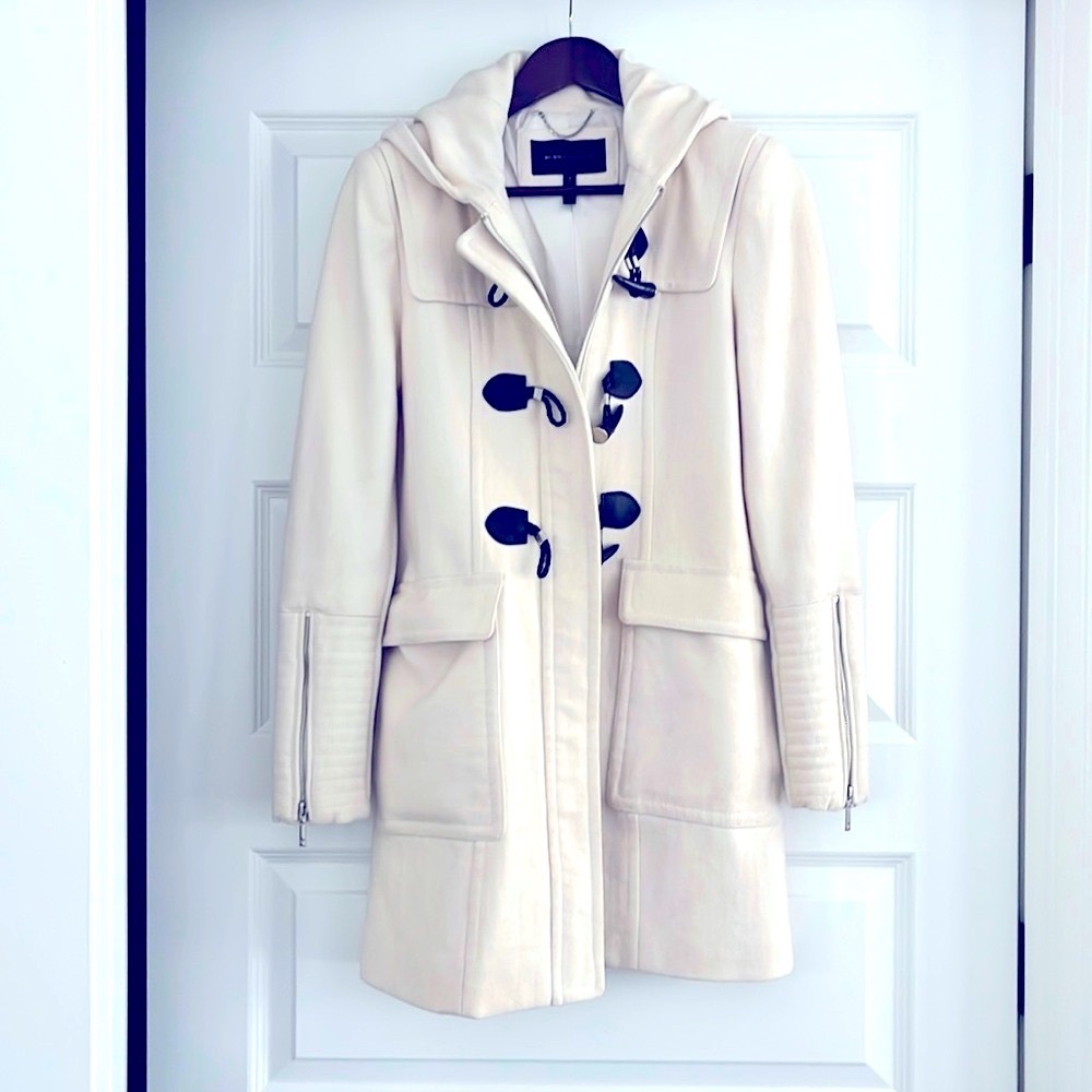 BCBG coat XS White jacket beautifully tailored. Great condition. Dry cleaned.